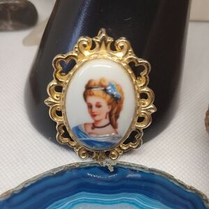 sold...limoges Gold Tone Cameo Portrait Brooch Signed